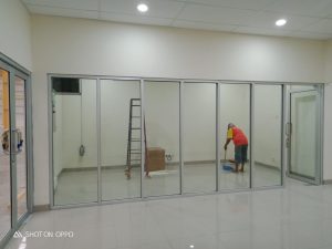 partisi kaca dan aluminium 3